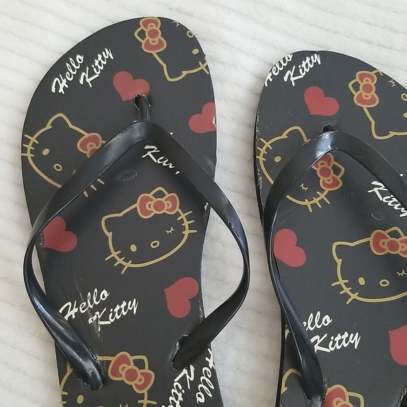 Hello Kitty Slippers - Picture 2 of 3